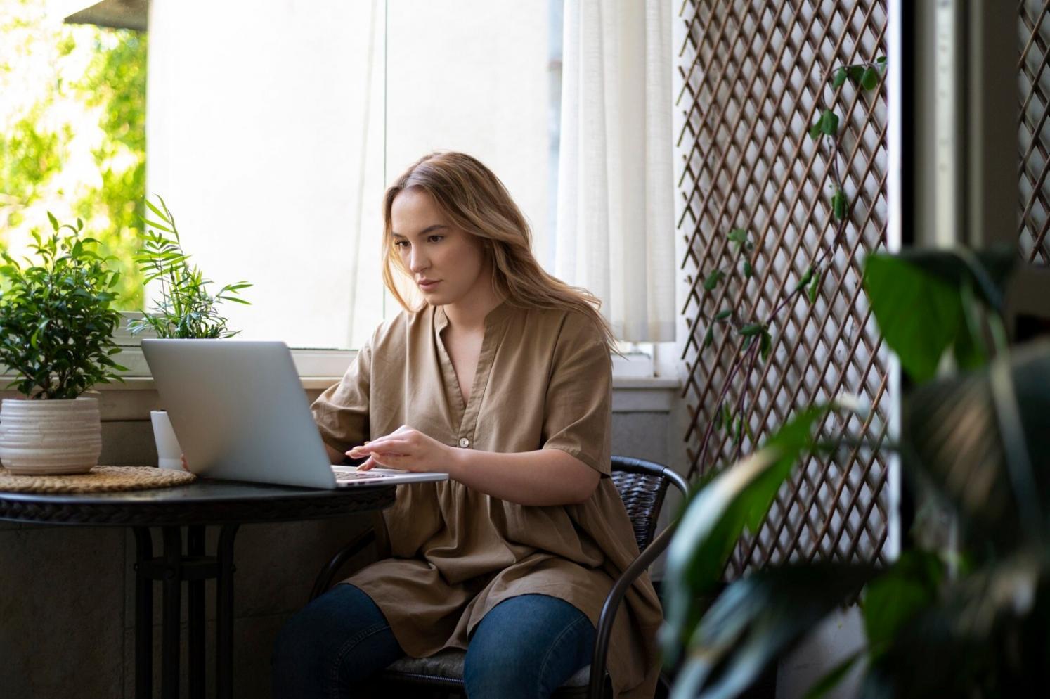 Corporate Website mit professionellem Farbkonzept