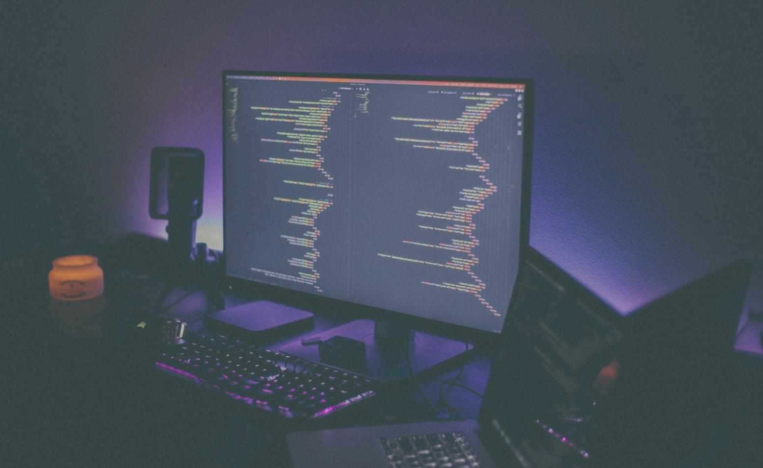 Webdesign-Projekt mit komplementärer Farbpalette